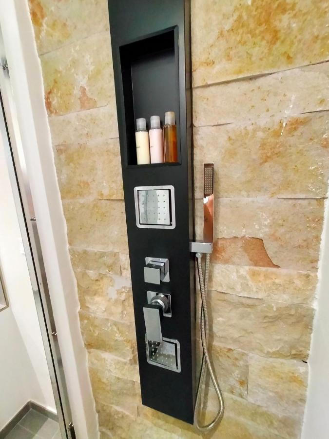 Il Giardino Deluxe Villa Lizzanello Dış mekan fotoğraf