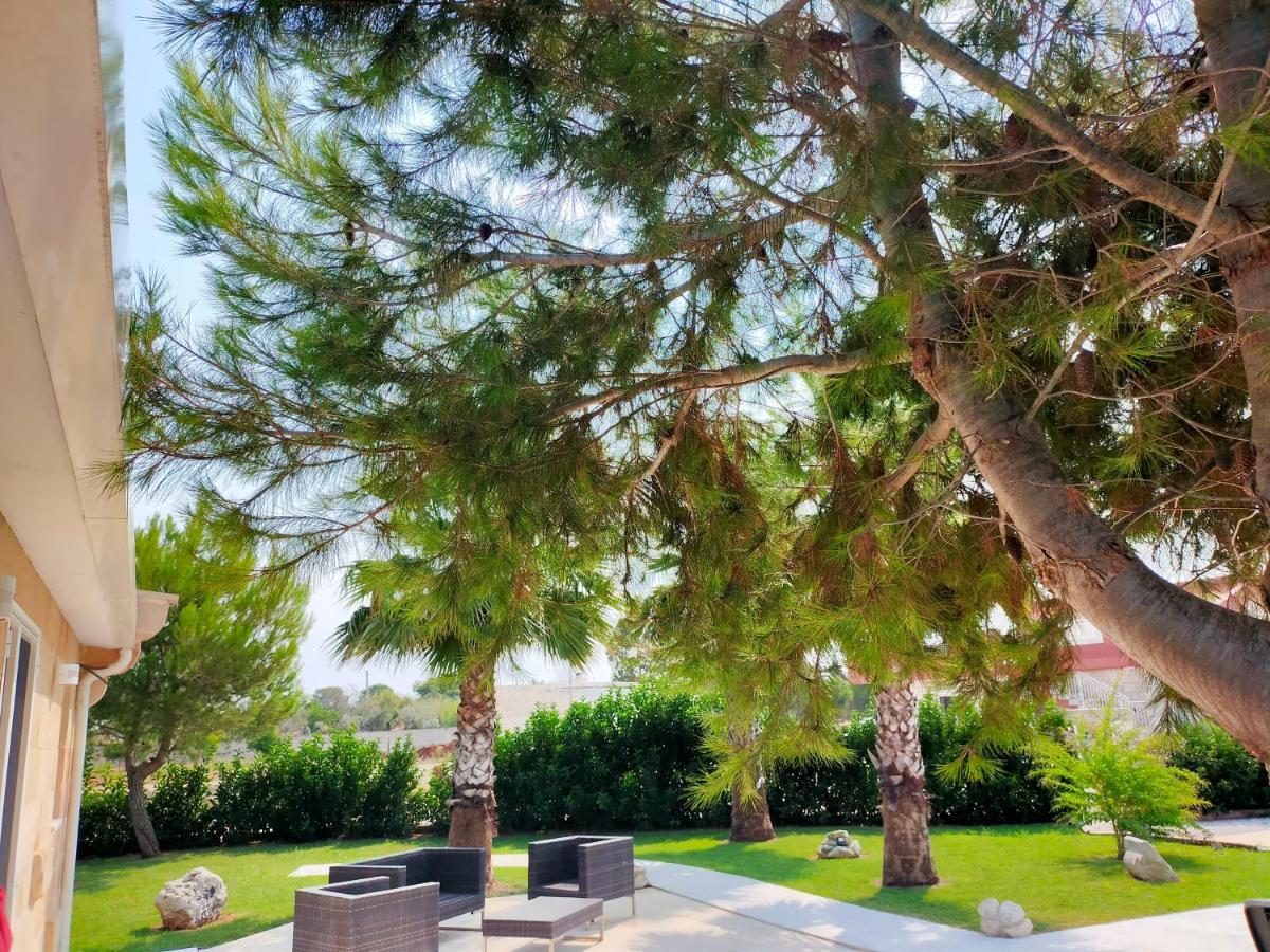 Il Giardino Deluxe Villa Lizzanello Dış mekan fotoğraf